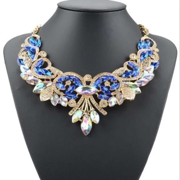Diamond Alloy Flower Necklace