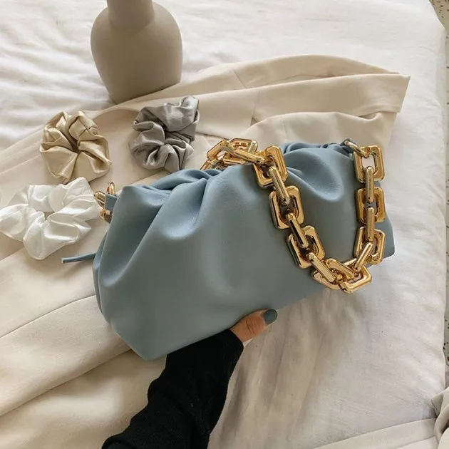 Zachte lederen net rode crossbody gevouwen cloudtas