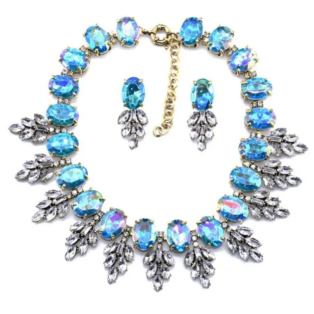 Collar y aretes de cristal de moda con diamantes