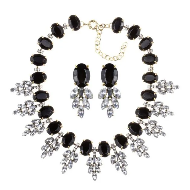 Collar y aretes de cristal de moda con diamantes