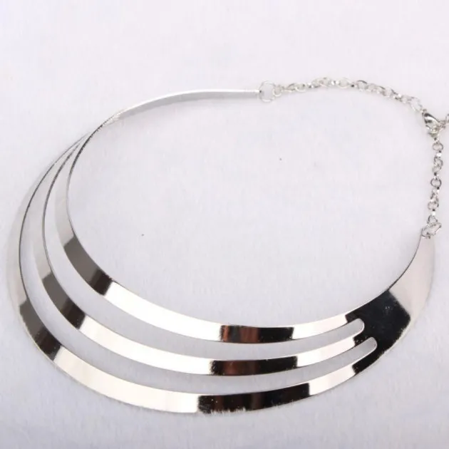 Exaggerated Glossy Metal Necklace Style Metal Collar