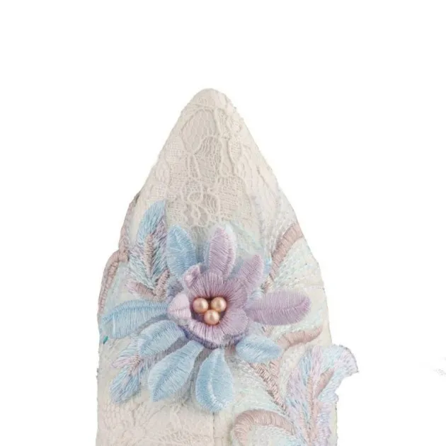 Zapatos blancos de flores de encaje de moda