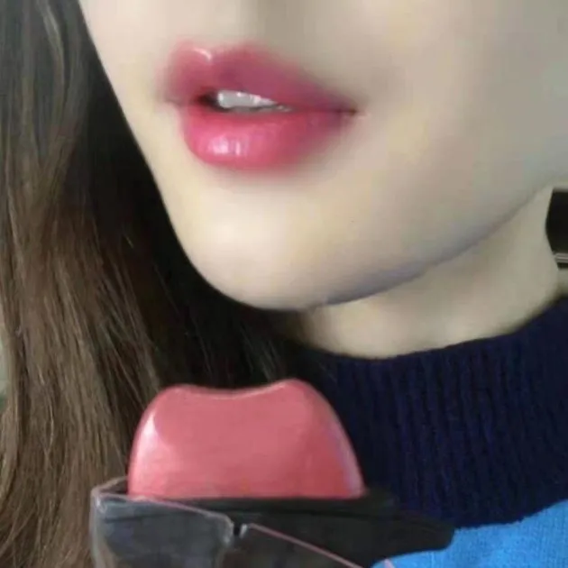 Lápiz labial hidratante de larga duración con copa antiadherente