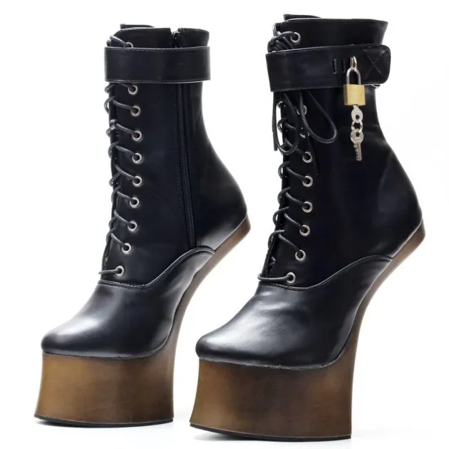 Tacones con pezuñas de animales Mahishi