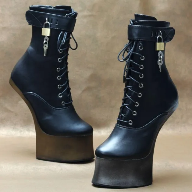 Tacones con pezuñas de animales Mahishi