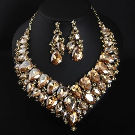 Juego De Collar Y Aretes De Cristal Reina Africana