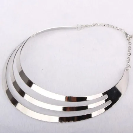 Collar De Metal Estilo Collar De Metal Brillante Exagerado