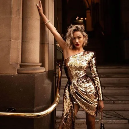 Vestido Ajustado Con Lentejuelas De Un Solo Hombro