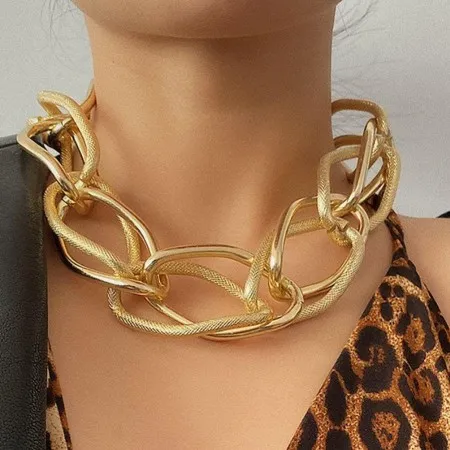 Collar De Aleación De Mujer Con Collar Esmerilado Brillante Con Personalidad