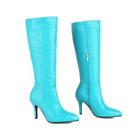 Botas Muy Altas De Tacón Fino En Punta